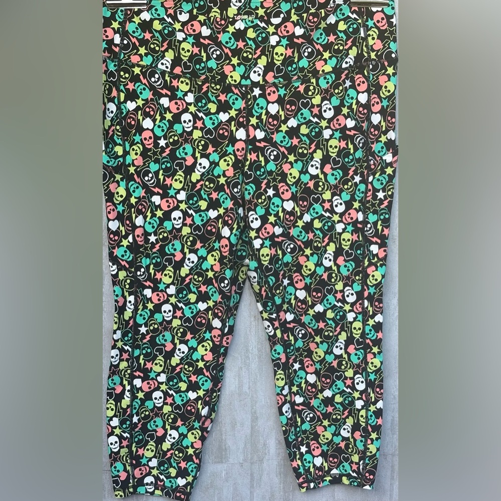 Neon skull workout leggings